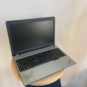 Notebook Refurbished Lenovo Thinkpad E570
 Display 15,6" Core i5 7a
 Ram 8Gb 256Gb Windows 11 Pro